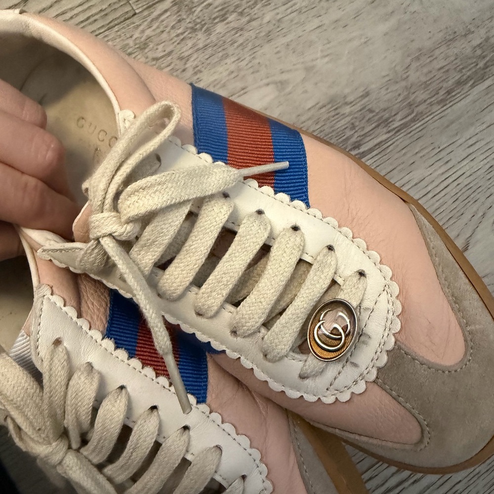 Gucci Women's Pink and Blue Stripe Sneakers - Picture 4 of 6